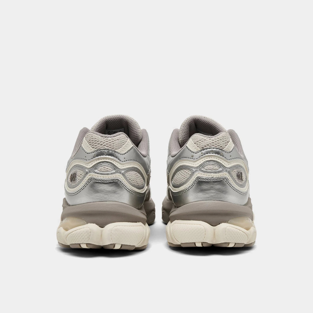 Women's Suede Overlay Casual Sneaker