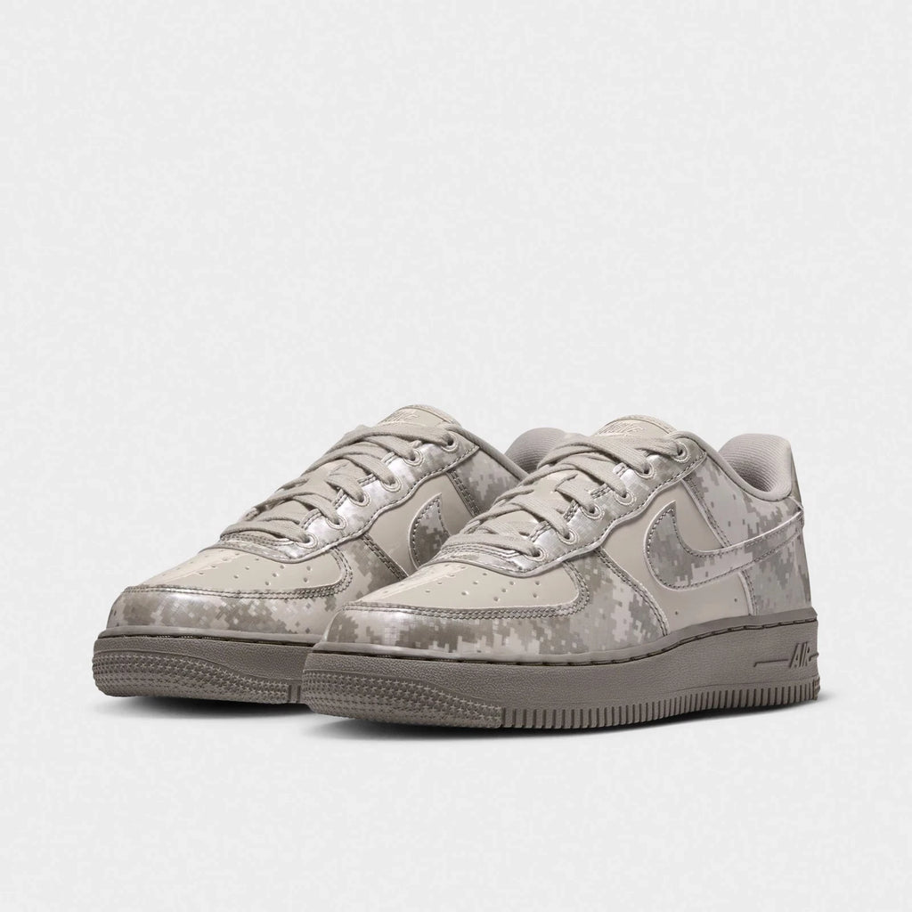 Big Kids' Leather Low Top Casual Sneaker