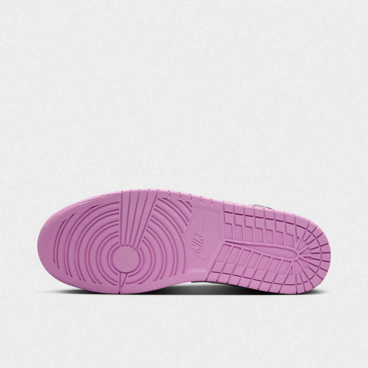Men's Leather Mid Top Sneaker