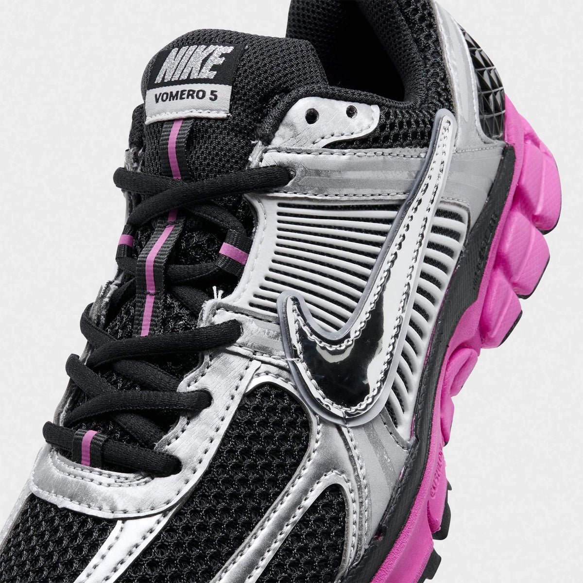 Women's Mesh Cage Cushion Running Sneaker
