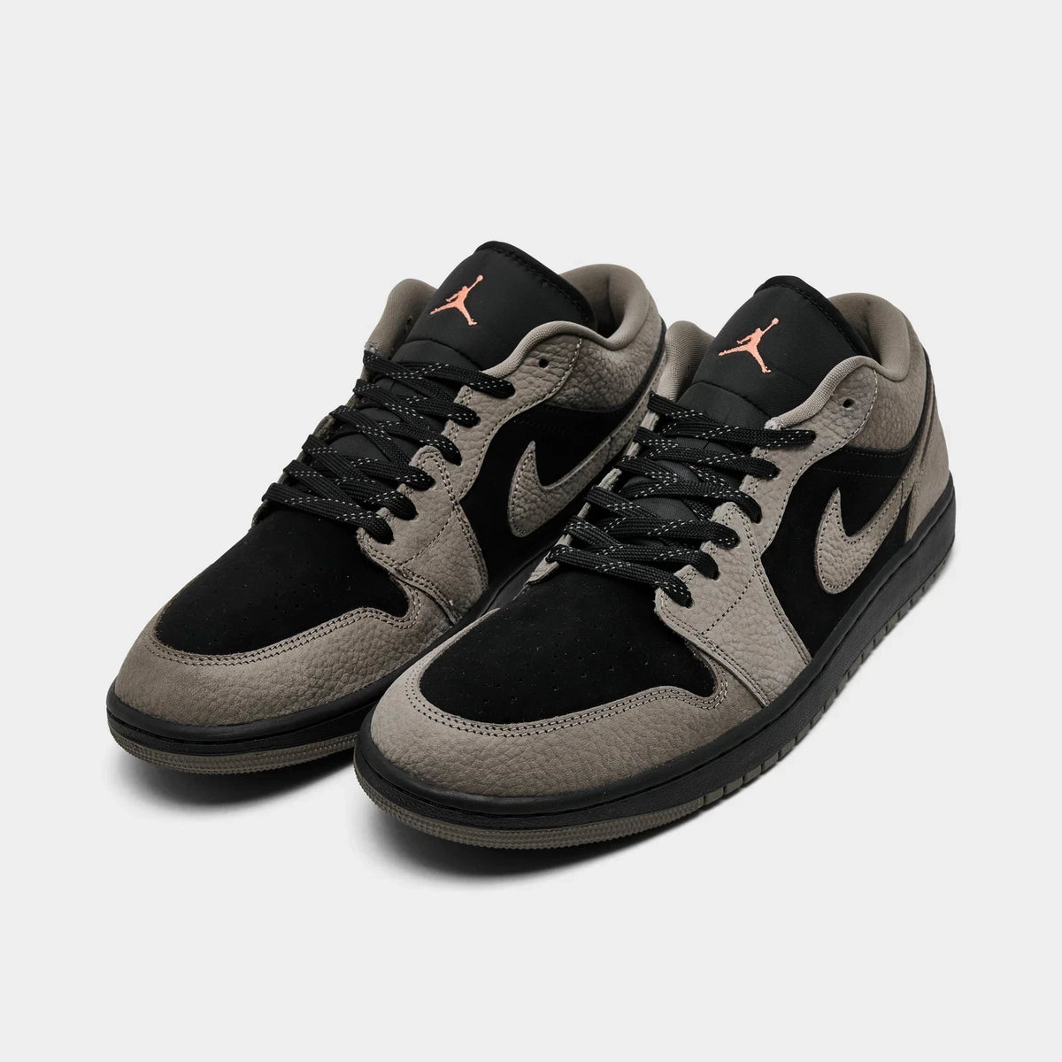 Men's Leather And Suede Low Top Sneakers